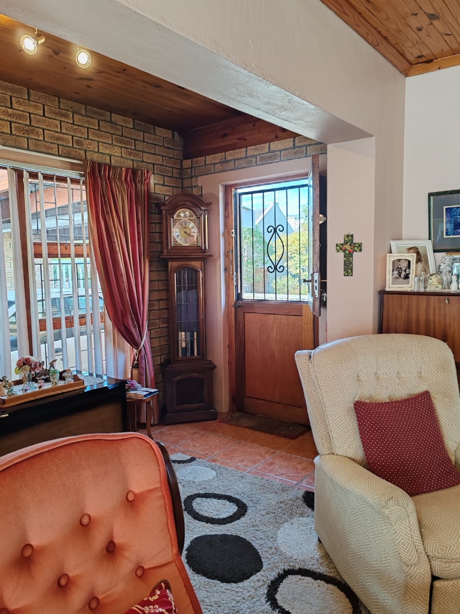 3 Bedroom Property for Sale in Kleinmond Western Cape